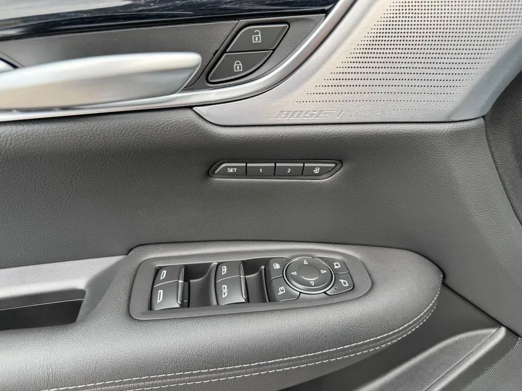 Cadillac XT5 photo 13