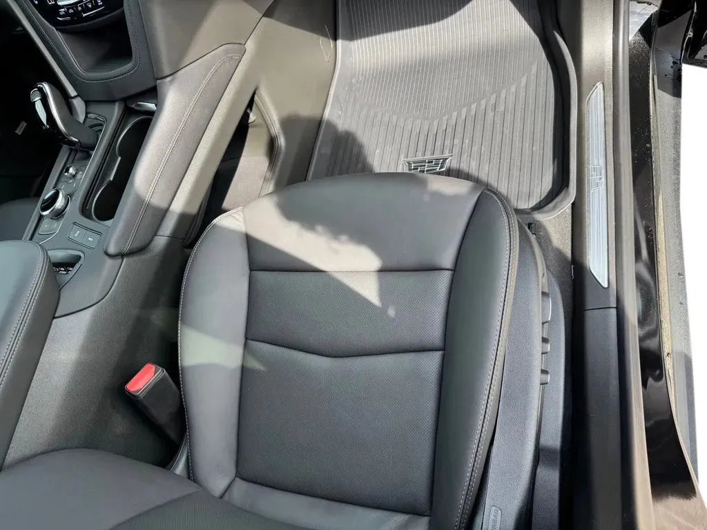 Cadillac XT5 photo 15