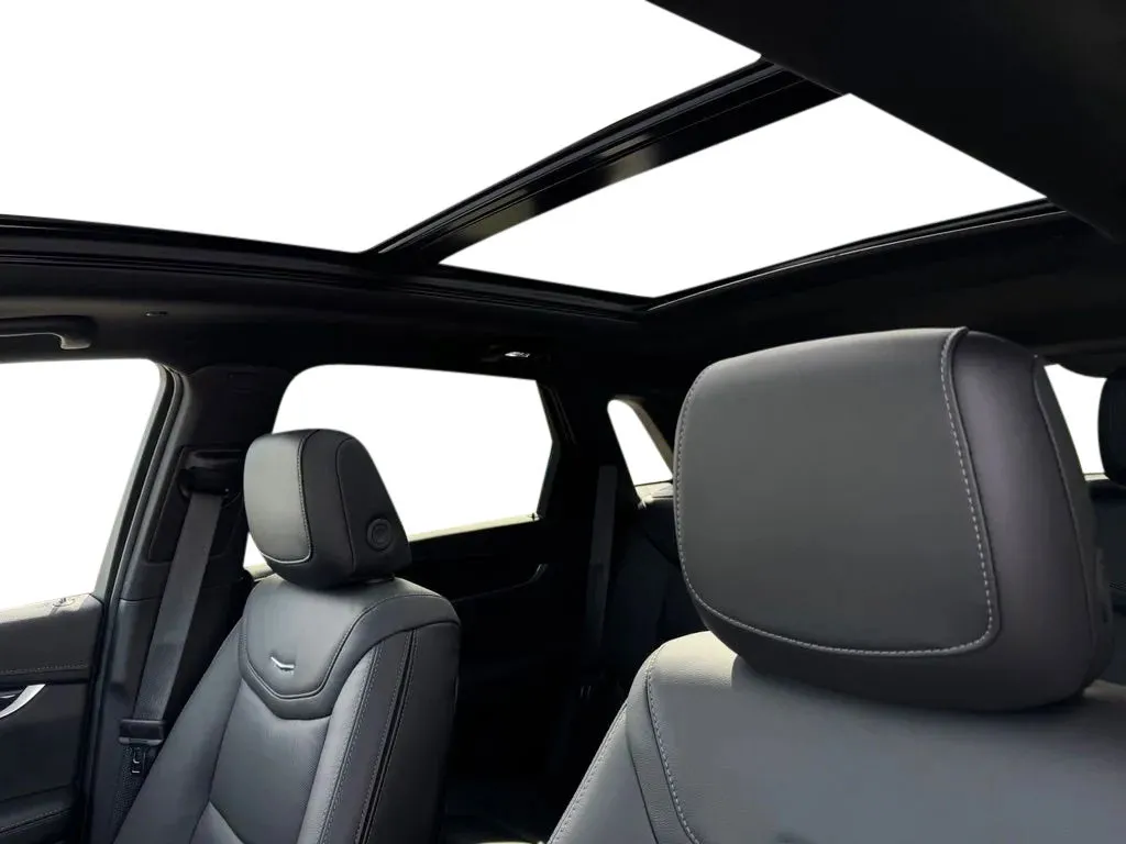 Cadillac XT5 photo 11