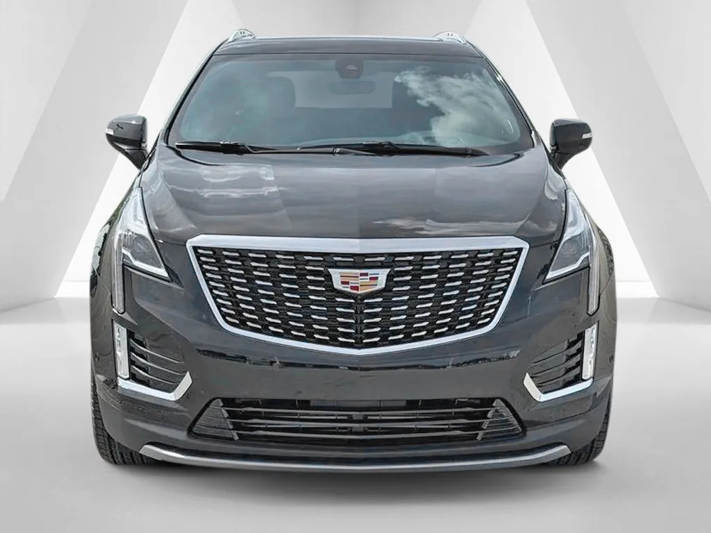 Cadillac XT5 photo 2