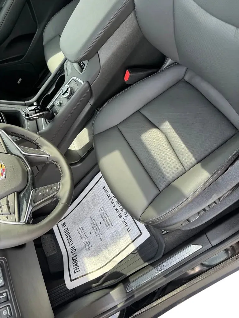 Cadillac XT5 photo 10