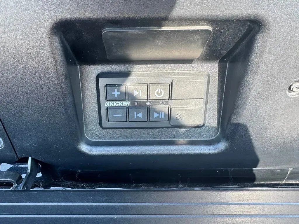 GMC Sierra photo 36