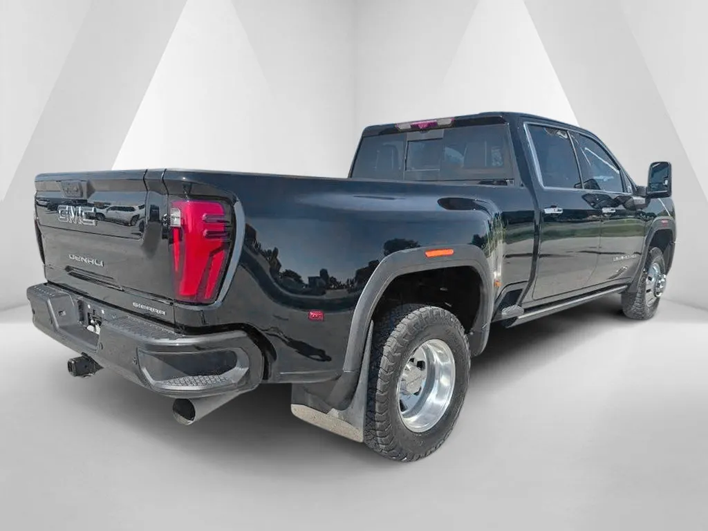 GMC Sierra photo 7