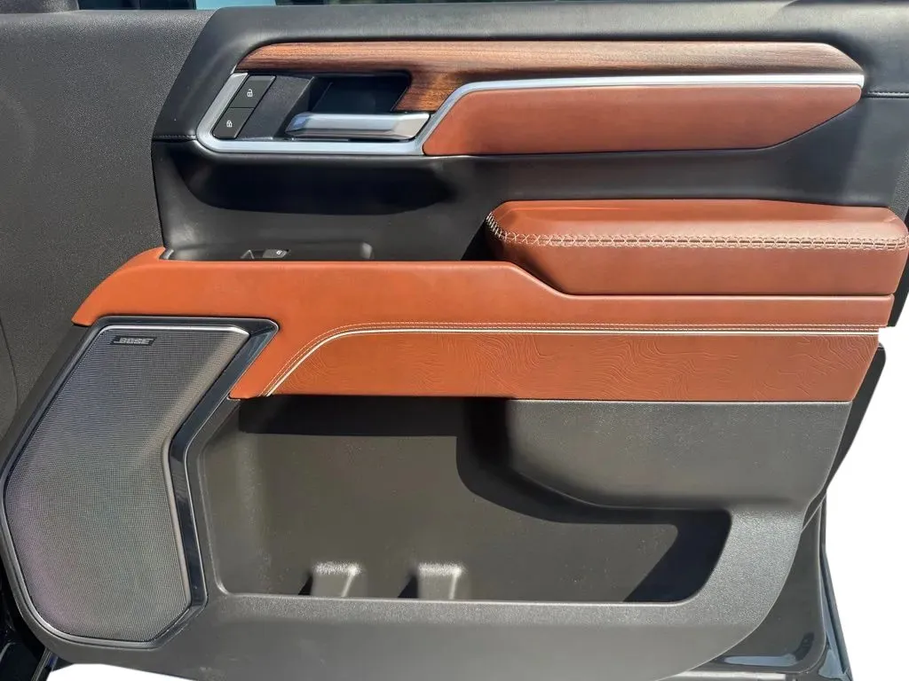 GMC Sierra photo 16