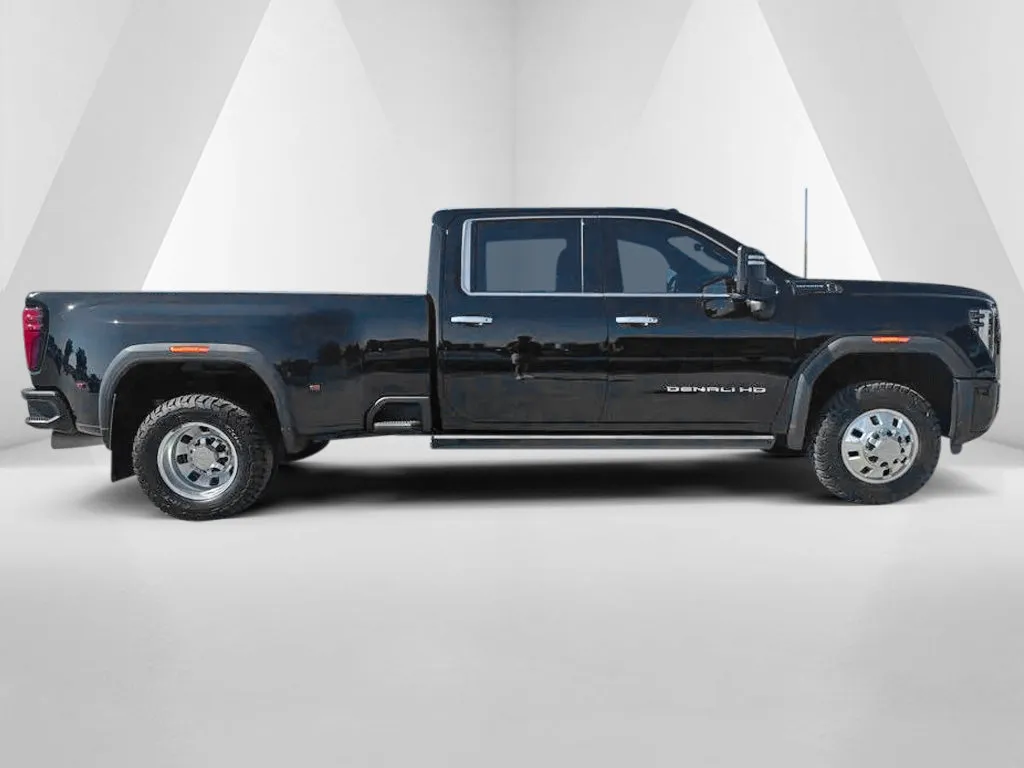 GMC Sierra photo 8