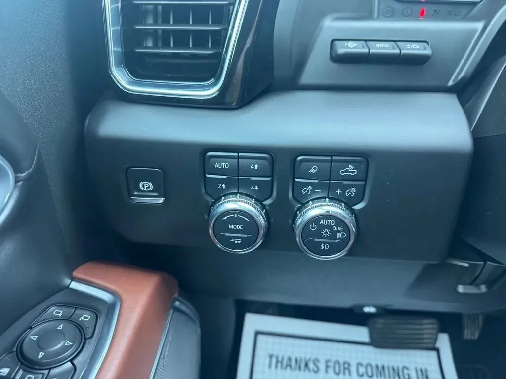 GMC Sierra photo 23