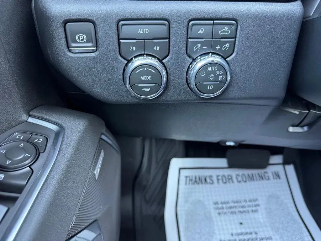 GMC Sierra photo 23