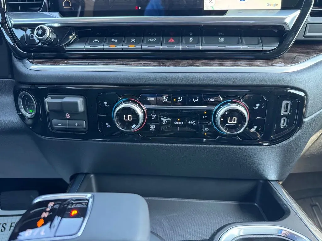GMC Sierra photo 28