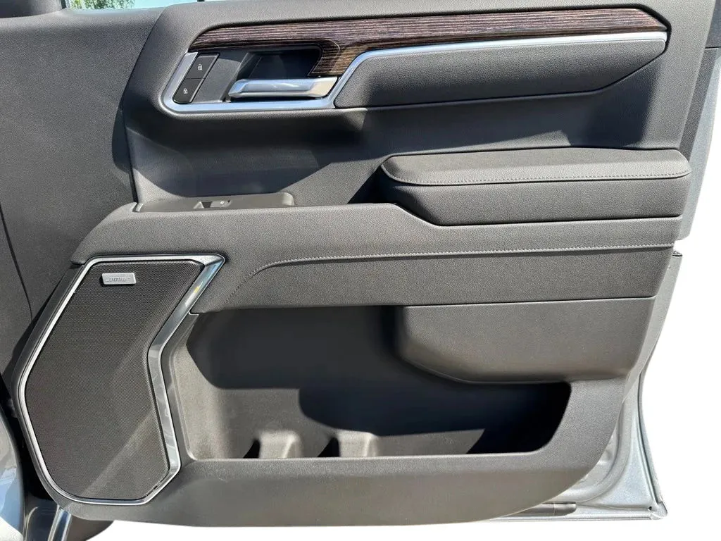 GMC Sierra photo 15