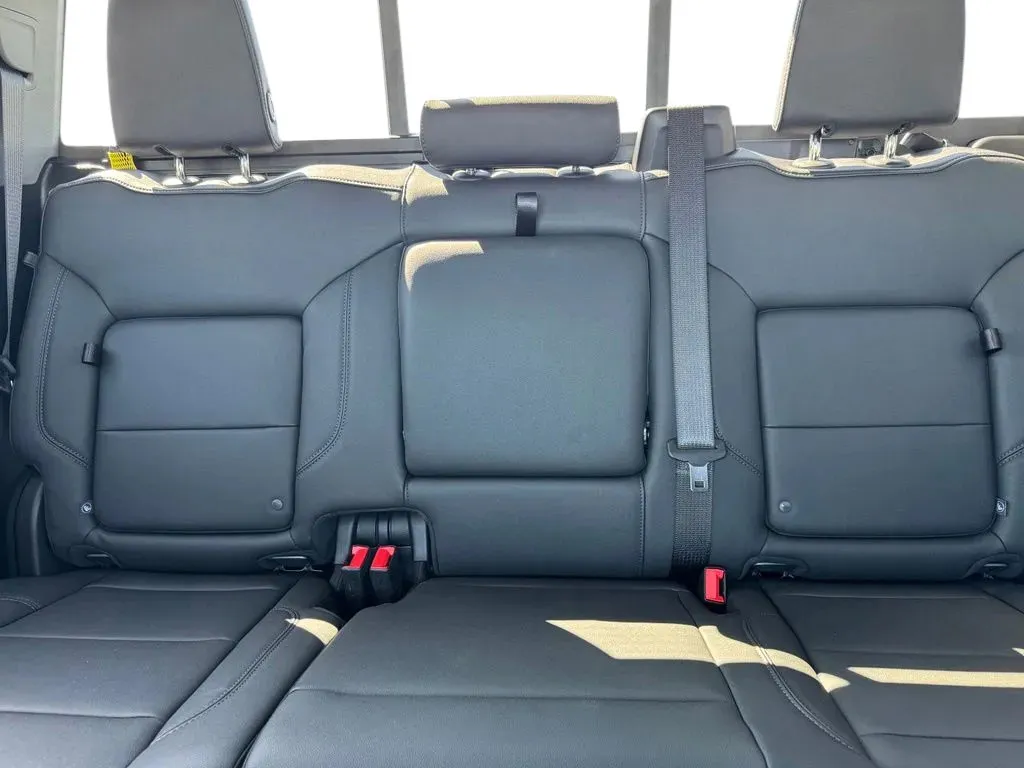 GMC Sierra photo 19