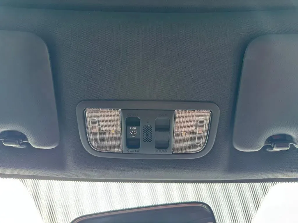 Honda Civic photo 30