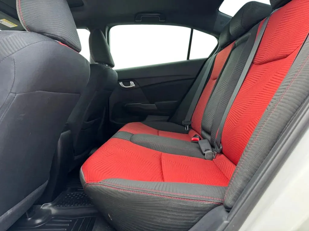 Honda Civic photo 18
