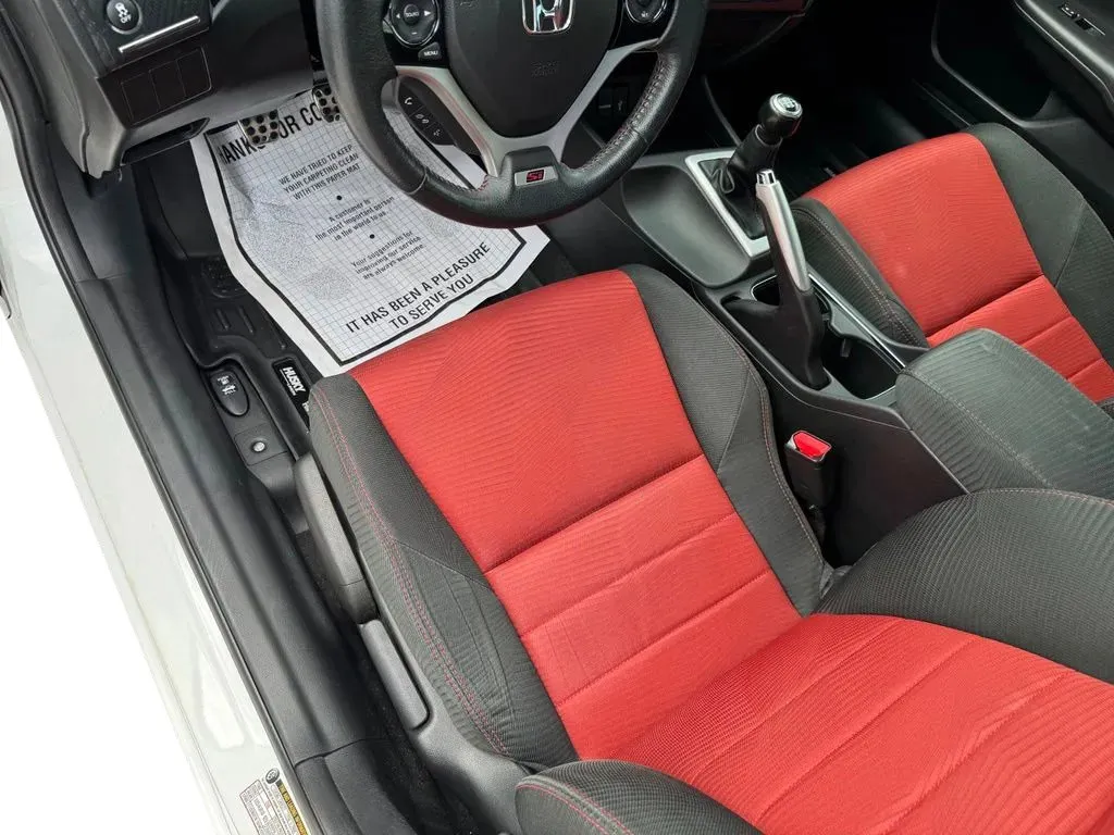 Honda Civic photo 10
