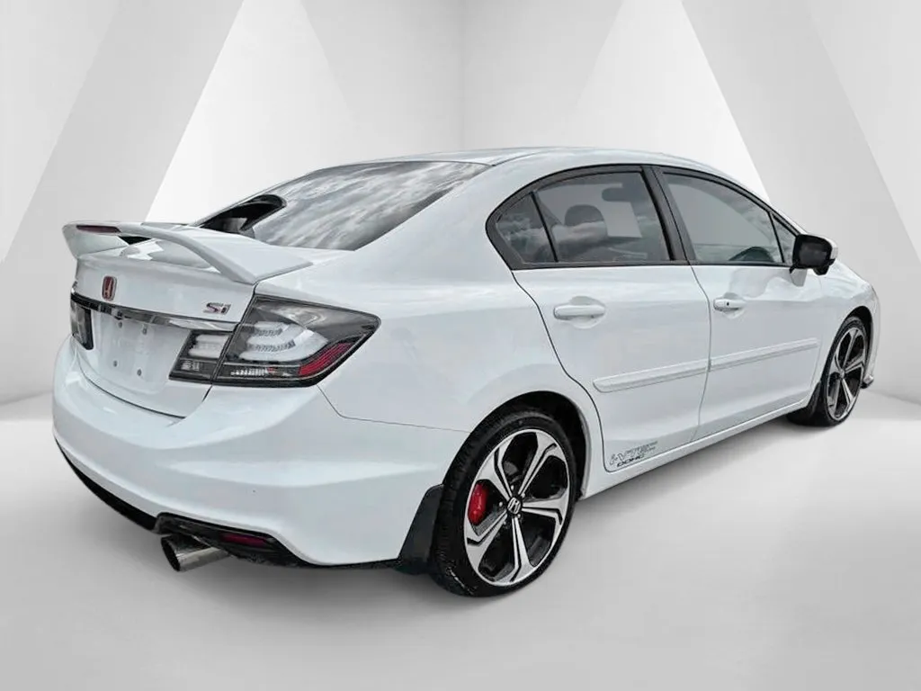 Honda Civic photo 7
