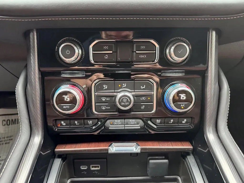 GMC Yukon photo 31