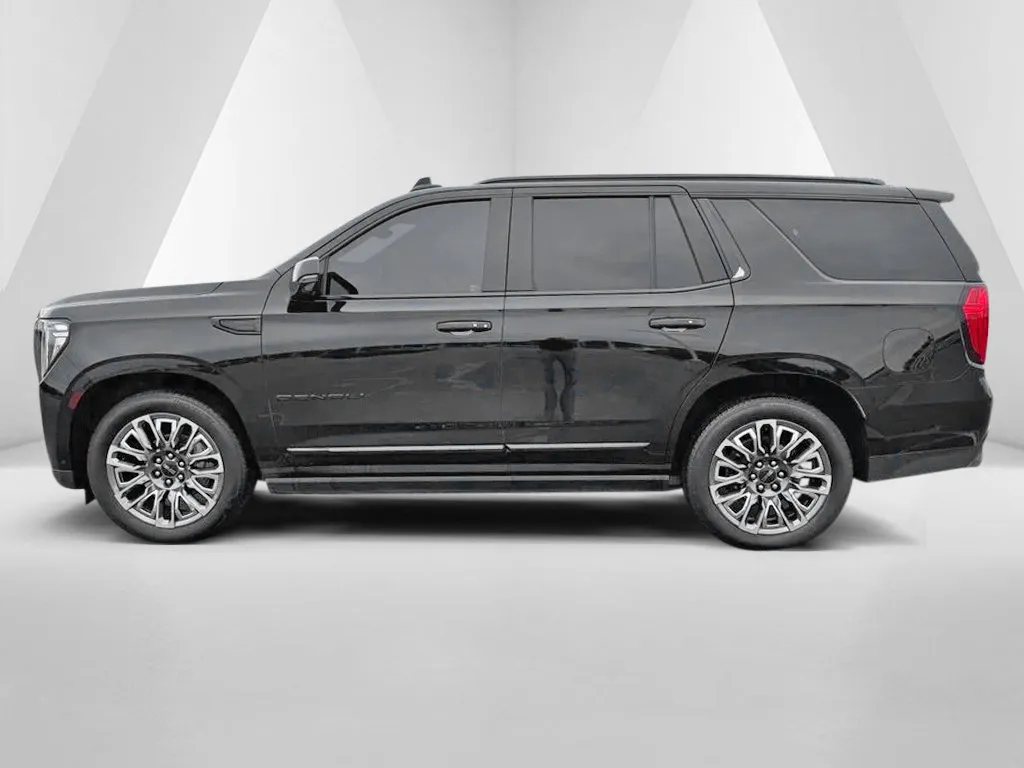GMC Yukon photo 4