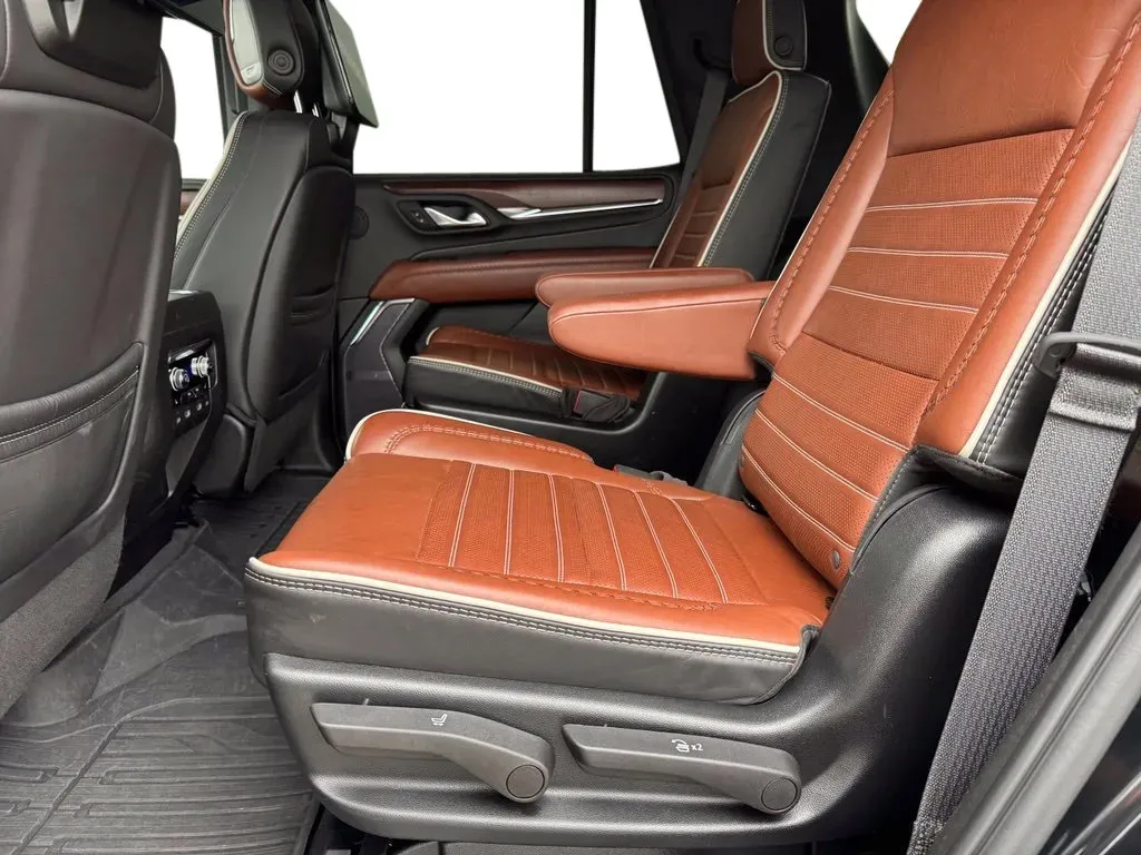GMC Yukon photo 18