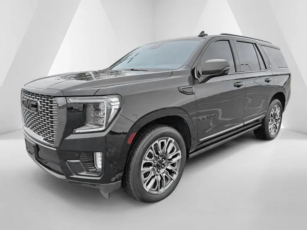 GMC Yukon photo 3