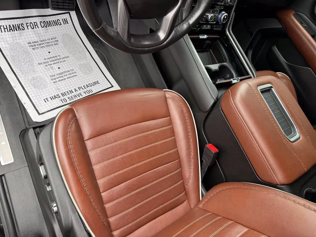 GMC Yukon photo 10