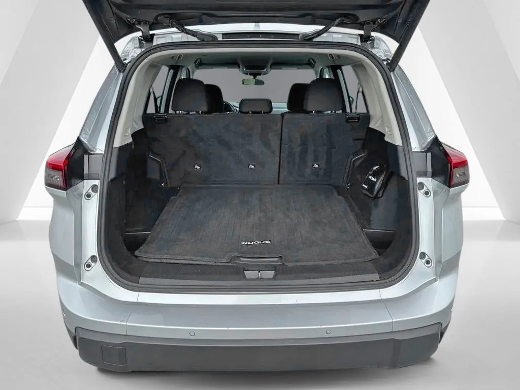 Nissan Rogue photo 28