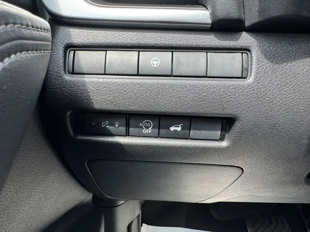 Nissan Rogue photo 22