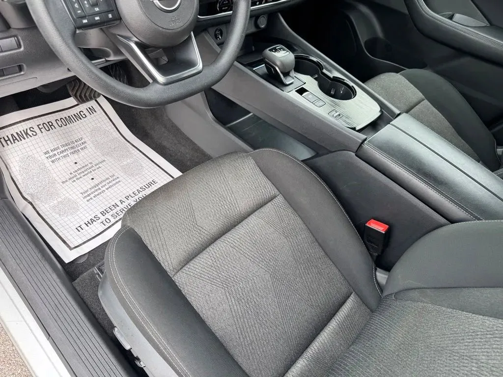 Nissan Rogue photo 10