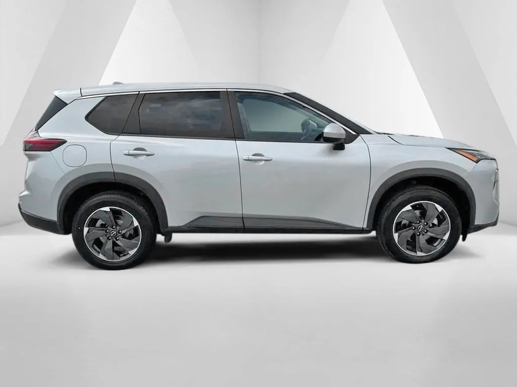 Nissan Rogue photo 8