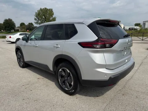 More photos of 2024 Nissan Rogue SV at Braden Cadillac GMC, OH