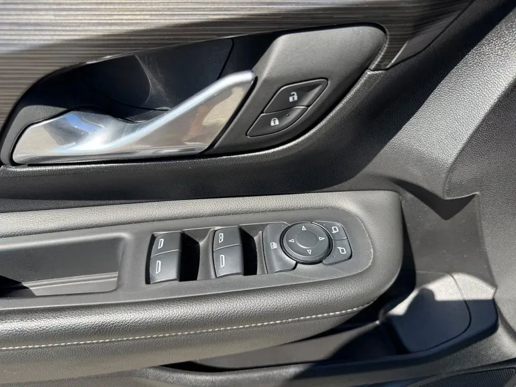 GMC Terrain photo 12