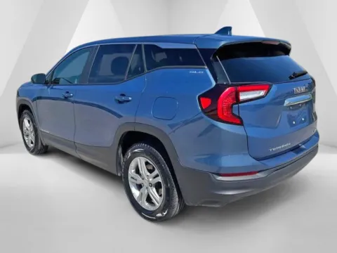 More photos of 2024 GMC Terrain SLE at Braden Cadillac GMC, OH