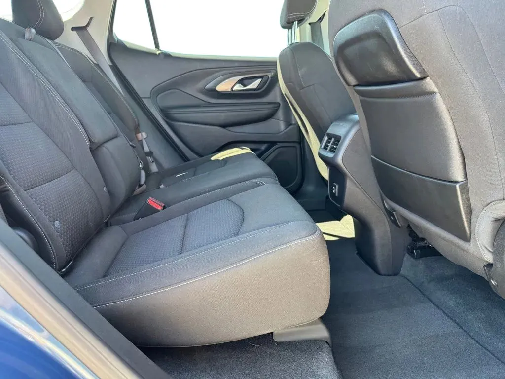 GMC Terrain photo 16