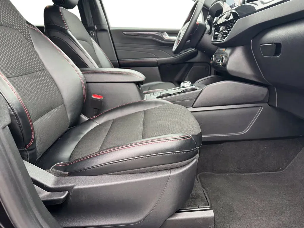Ford Escape photo 13