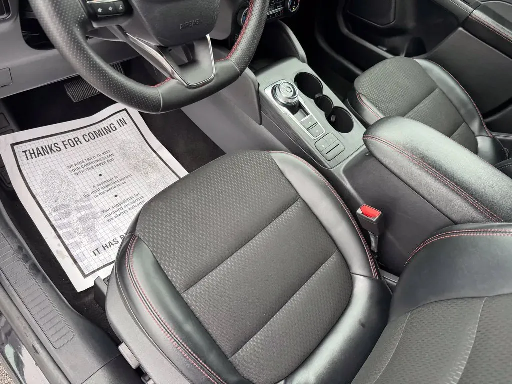 Ford Escape photo 10