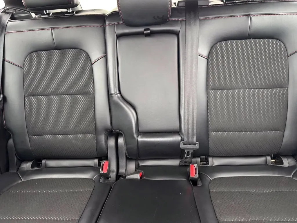 Ford Escape photo 18