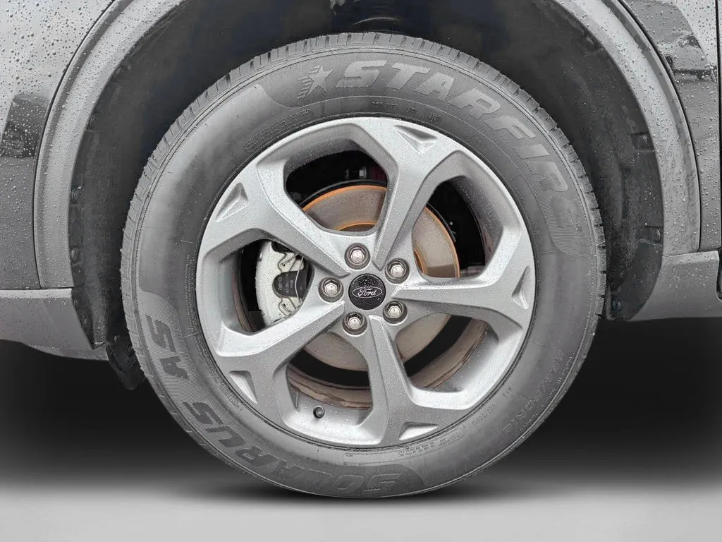 Ford Escape photo 30