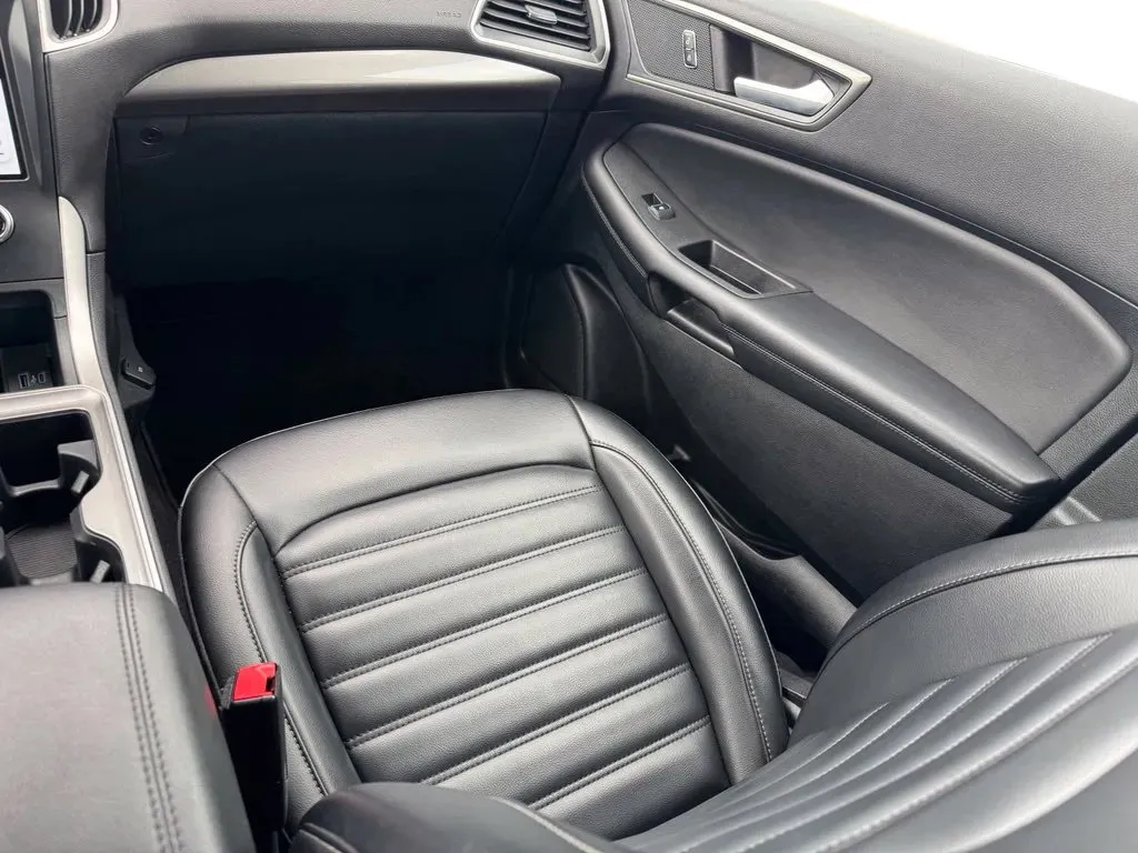 Ford Edge photo 20