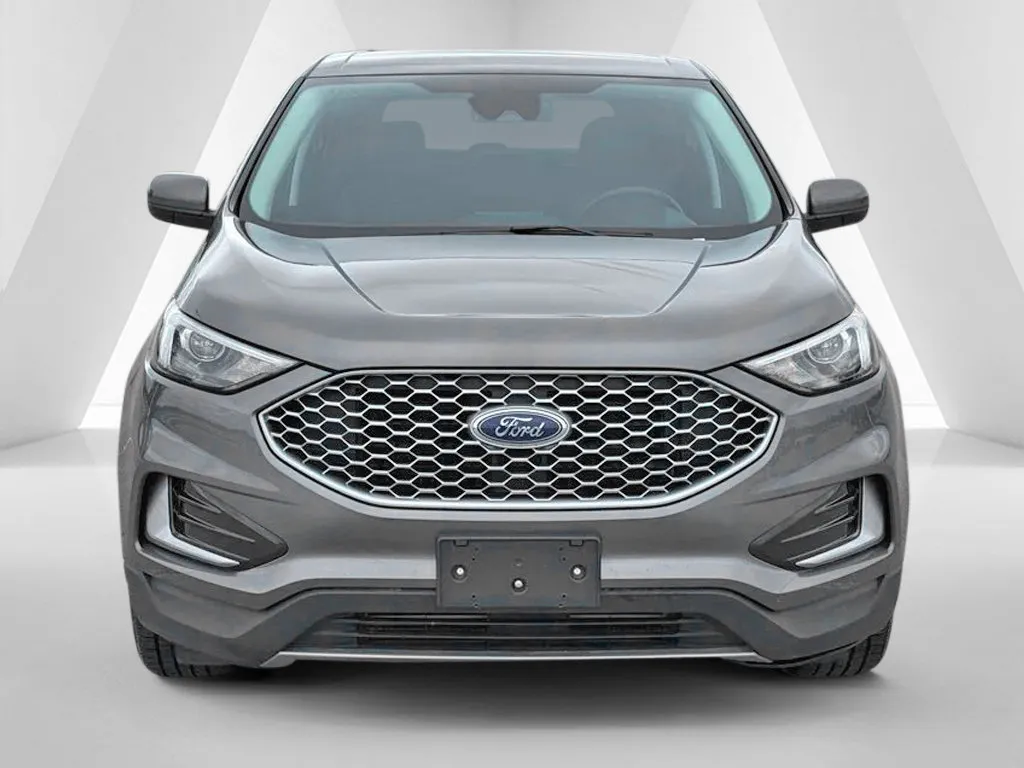 Ford Edge photo 2