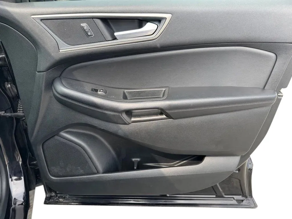 Ford Edge photo 15