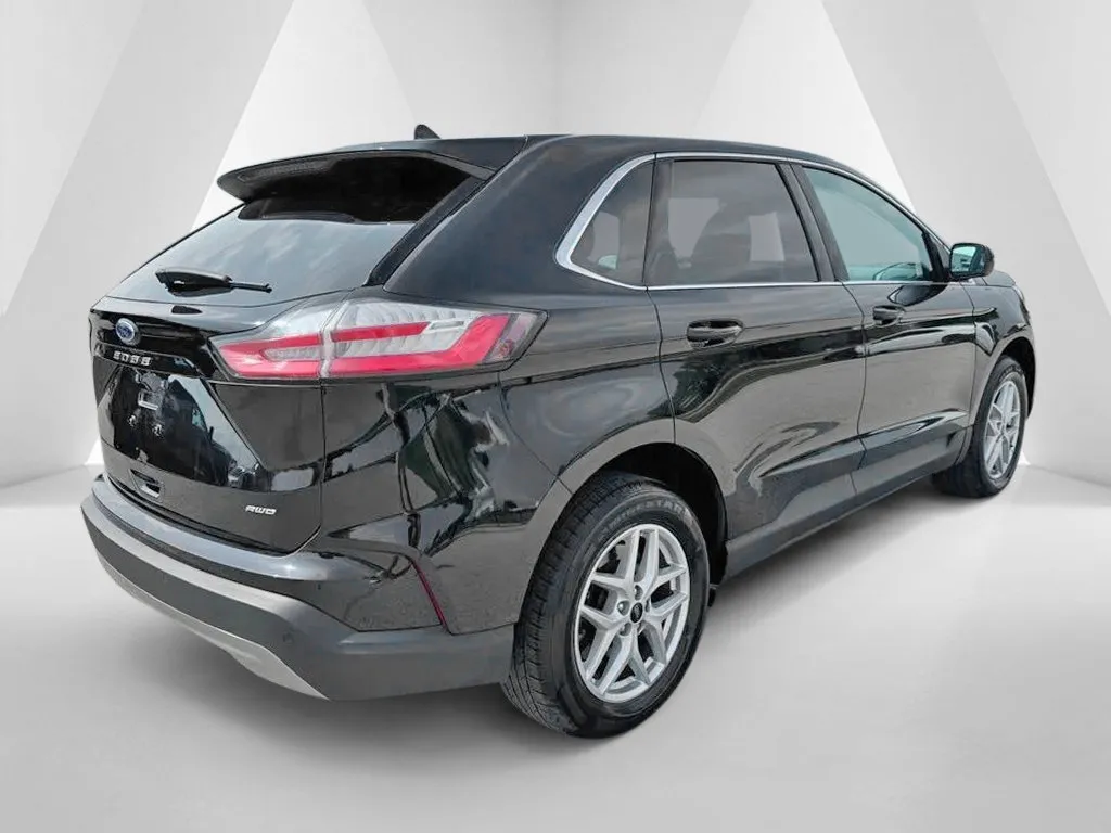 Ford Edge photo 7