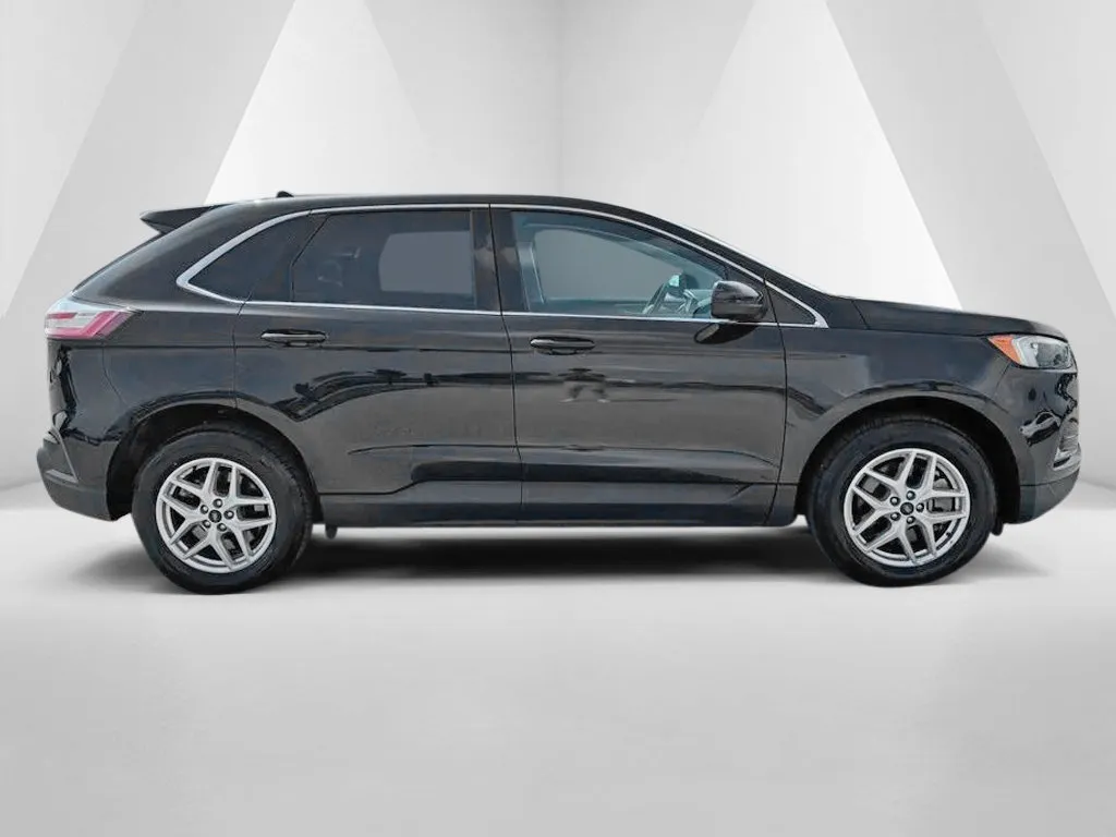 Ford Edge photo 8