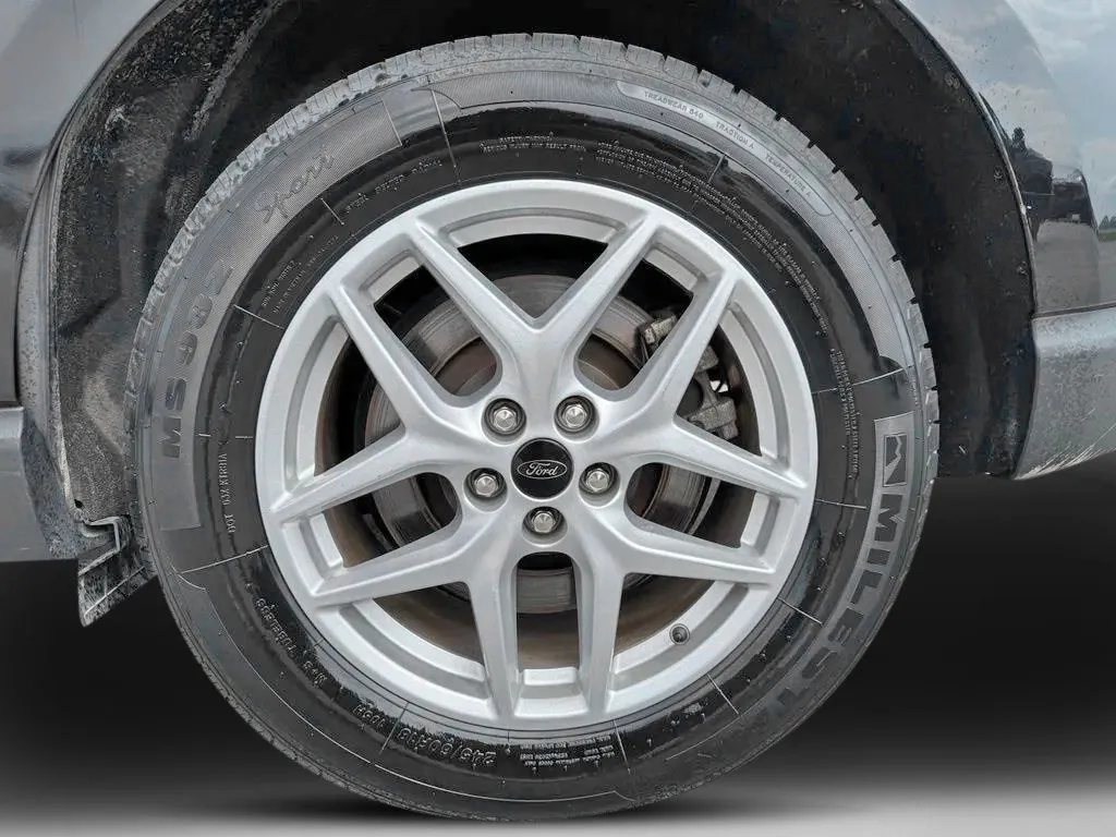 Ford Edge photo 29