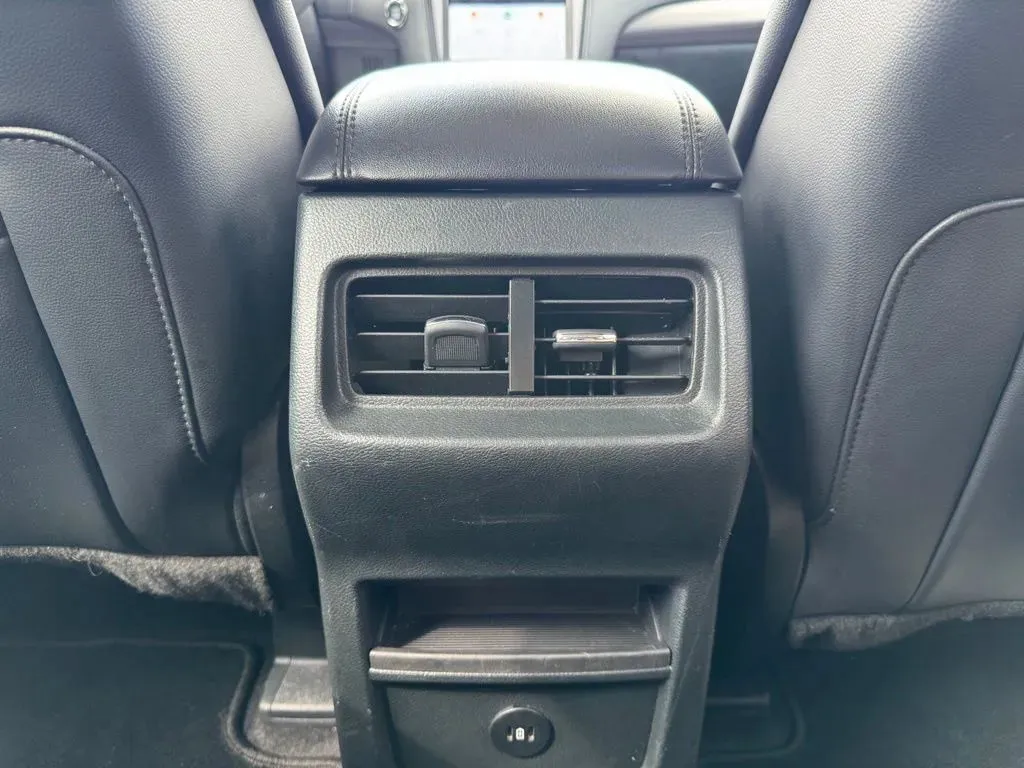 Ford Edge photo 19