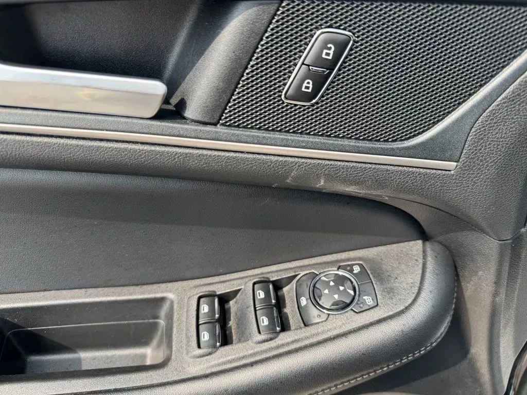 Ford Edge photo 12