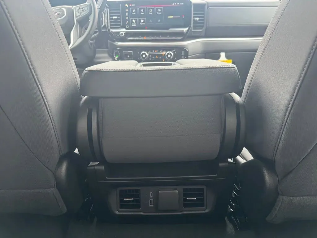 GMC Sierra photo 20
