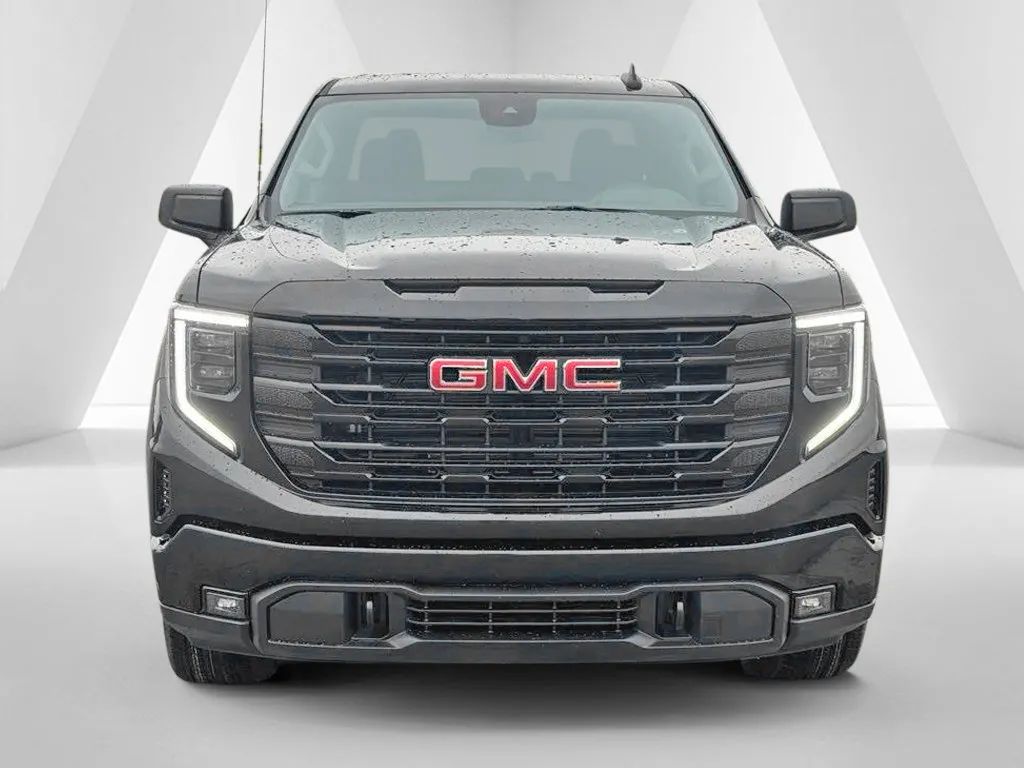 GMC Sierra photo 2