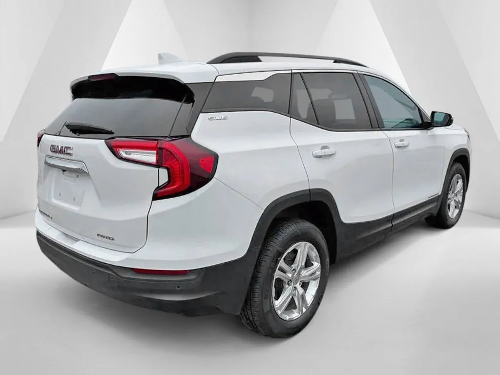 GMC Terrain photo 7