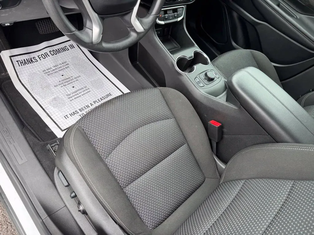 GMC Terrain photo 10