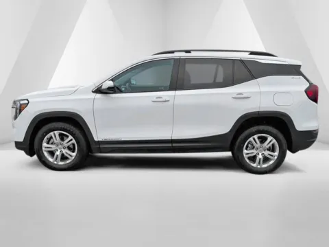 More photos of 2022 GMC Terrain SLE at Braden Cadillac GMC, OH