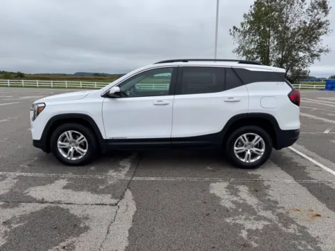 More photos of 2022 GMC Terrain SLE at Braden Cadillac GMC, OH