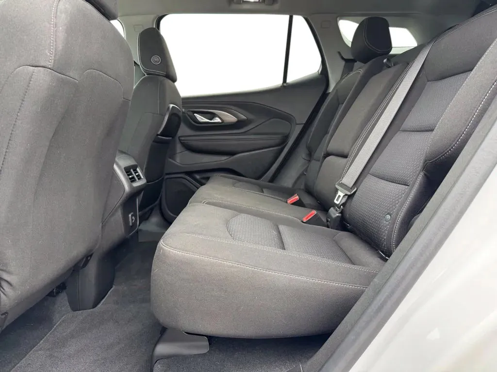 GMC Terrain photo 17